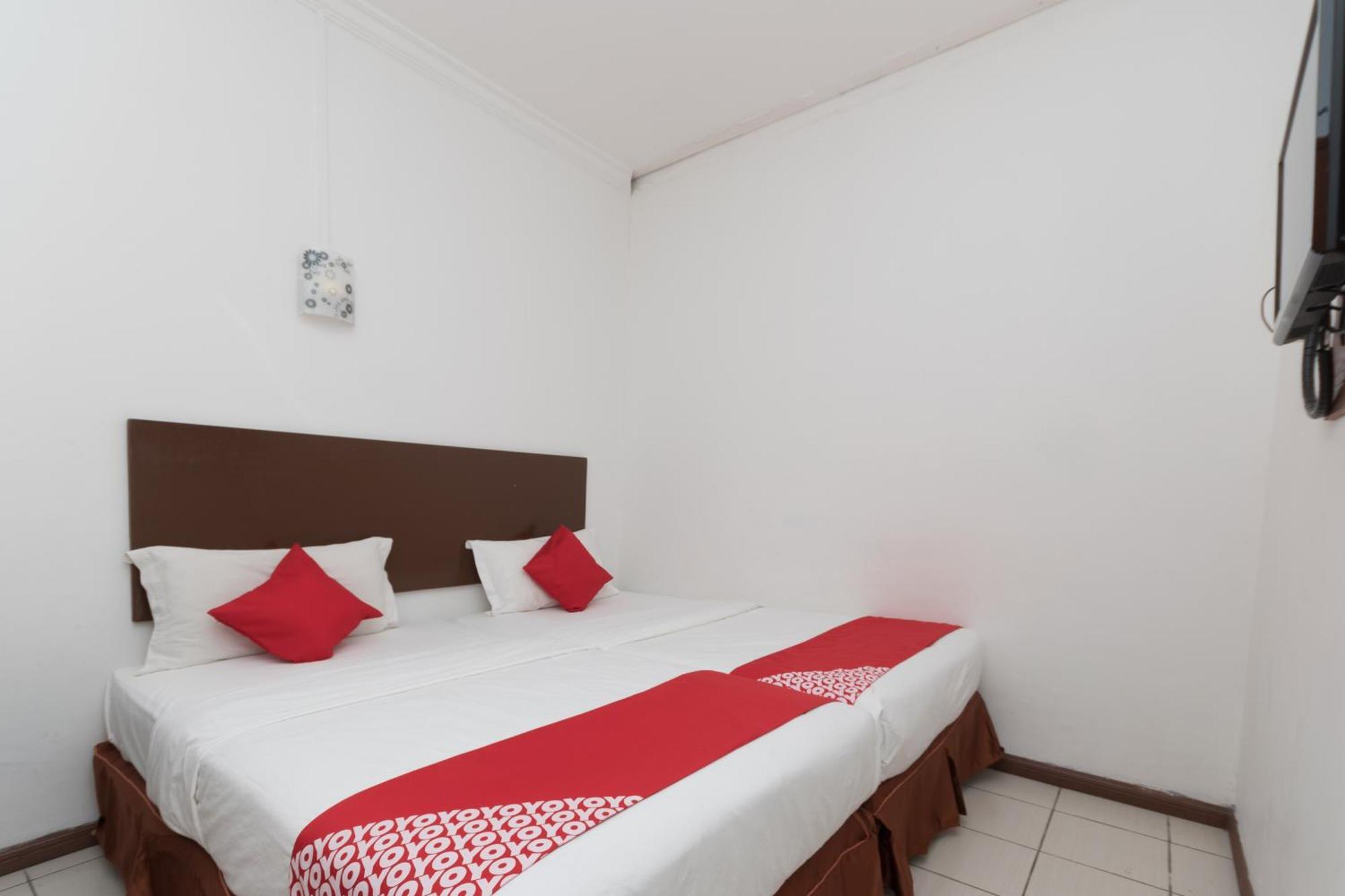 Hotel Super Oyo 218 Storytel à Kota Kinabalu Extérieur photo