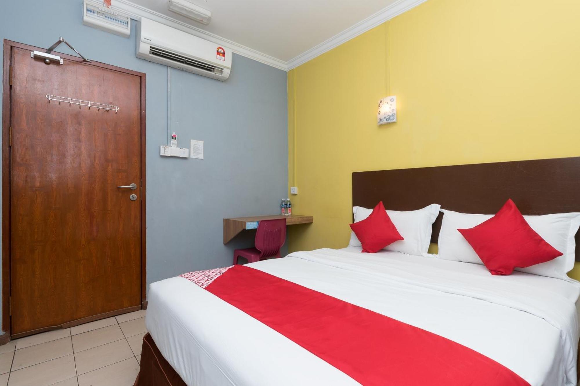 Hotel Super Oyo 218 Storytel à Kota Kinabalu Extérieur photo