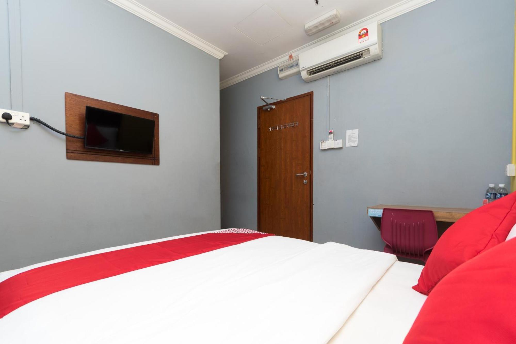 Hotel Super Oyo 218 Storytel à Kota Kinabalu Extérieur photo