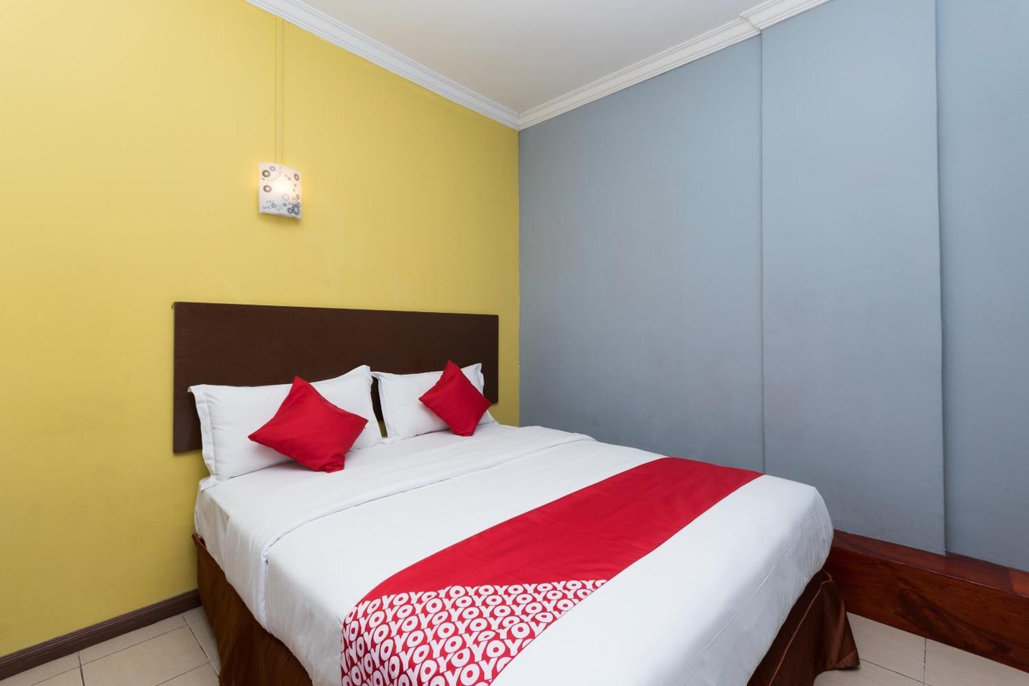 Hotel Super Oyo 218 Storytel à Kota Kinabalu Extérieur photo