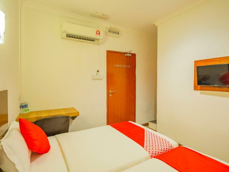 Hotel Super Oyo 218 Storytel à Kota Kinabalu Extérieur photo