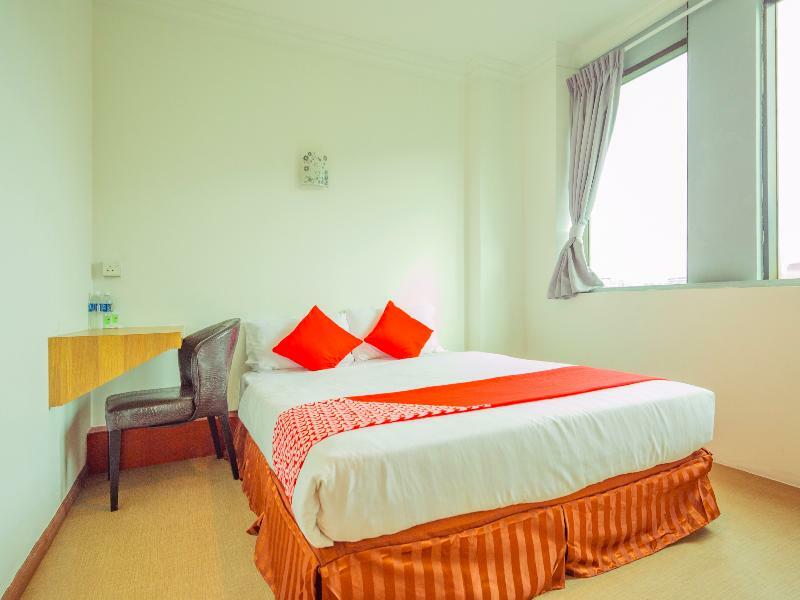 Hotel Super Oyo 218 Storytel à Kota Kinabalu Extérieur photo
